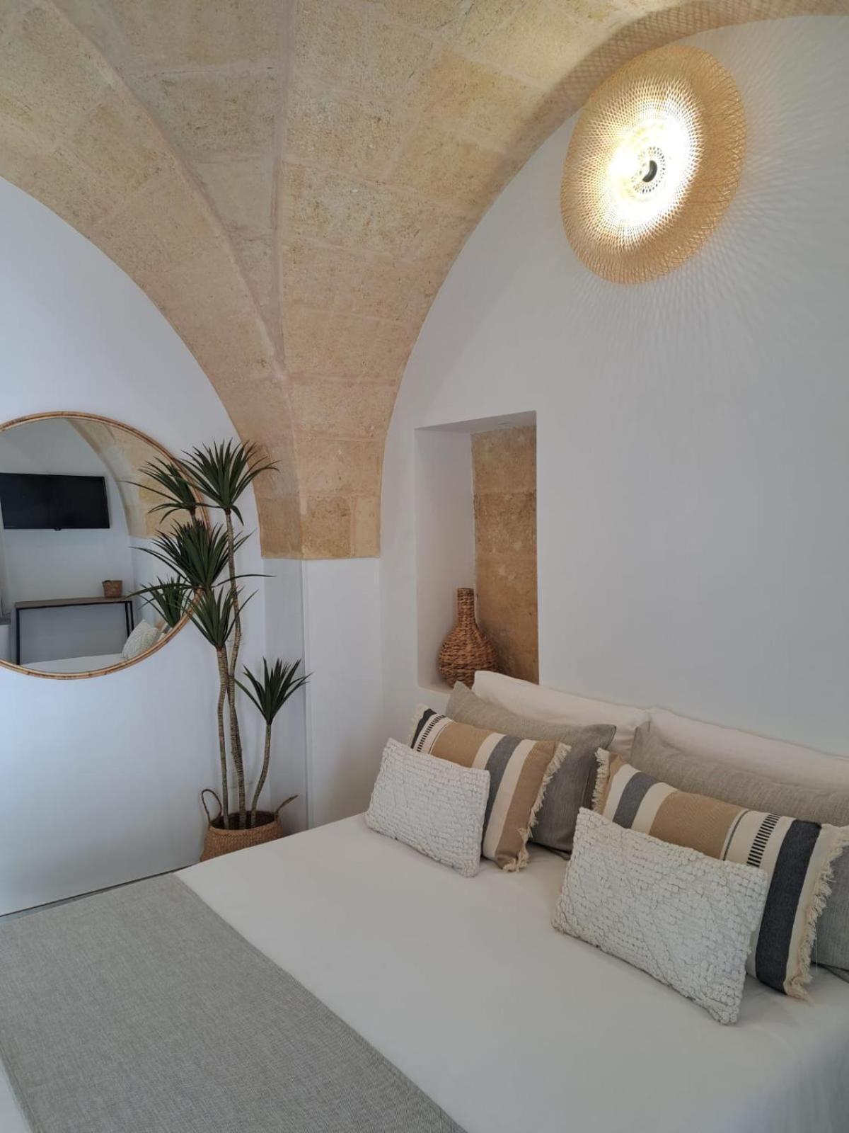 Mae Apulian Rooms Grottaglie Eksteriør billede